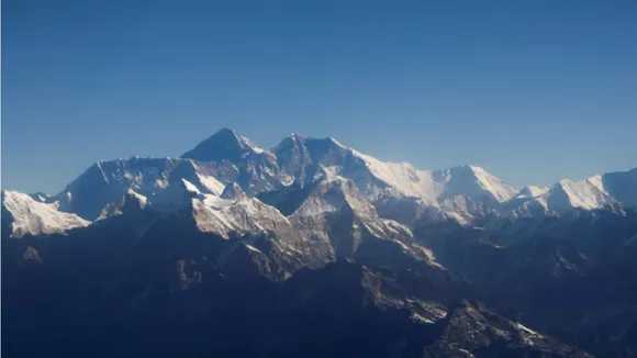 Mount Everest image