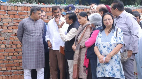 Parvesh Verma PWD officials