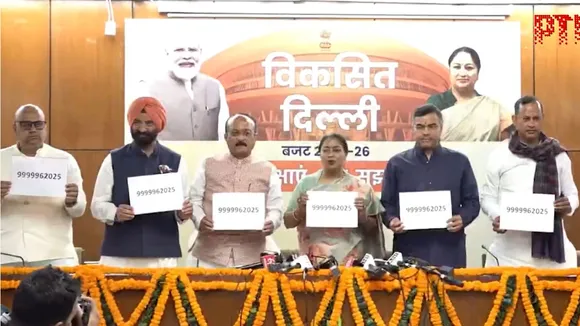 Delhi CM Rekha Gupta Press conference image