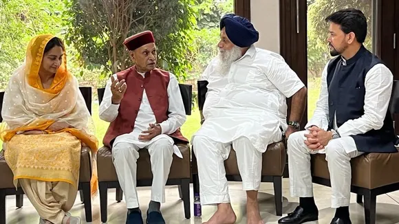 Anurag Thakur, Prem Kumar Dhumal pay tributes to SAD patriarch at Badal village