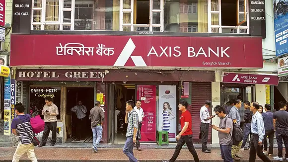 Axis Bank Q3 profit rises 62% to Rs 5,853 cr