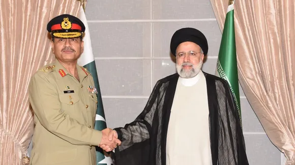 Iran Prez Raisi & Pak Army chief Munir discuss border security issues after conducting tit-for-tat air strikes