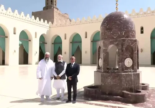 PM Modi visits Egypt's historic 11th century Al-Hakim Mosque, restored with help of Dawoodi Bohra community
