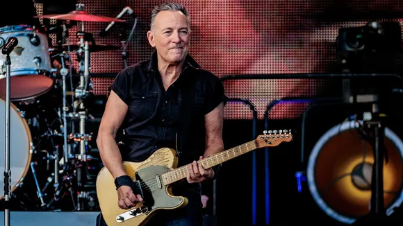 Bruce Springsteen cancels two Philadelphia gigs due to illness