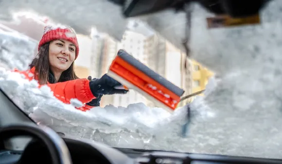 How can I get ice off my car? An engineer shares some quick and easy techniques