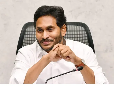 Andhra CM Y S Jagan Mohan Reddy, Governor extend Holi greetings