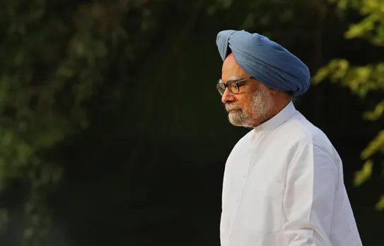 Manmohan Singh to end 33 years stint in RS on Apr 3; Sonia Gandhi to begin first