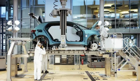 Kinetic Engineering sets up new firm to make EV motors, controllers and batteries