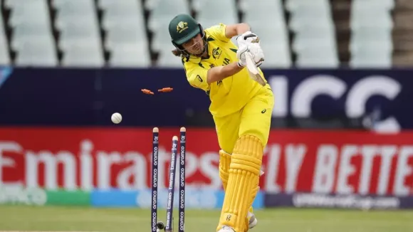 U-19 WC Final: Australia survive Limbani, Tiwary strikes to post 253/7 against India