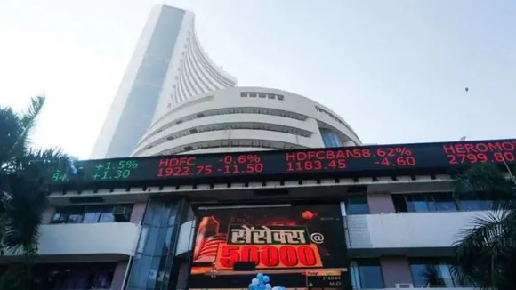 Sensex falls 256 points due to selling in banking; JIOFIN shines