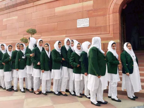 College on Wheels: 1,100 women students from J&K to go on educational tour across India
