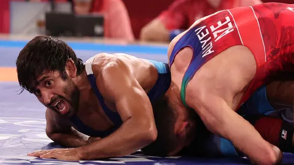 Bajrang Punia thrashed by Iran's Rahman, to fight for bronze medal