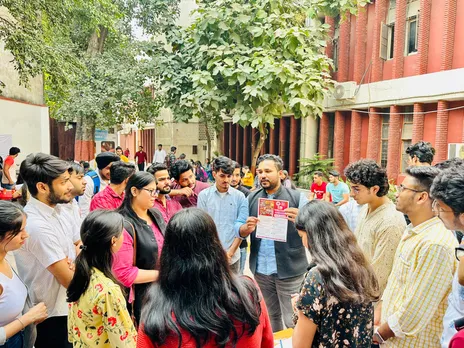ABVP protests at DU Law Faculty against 'irregularities' in semester result