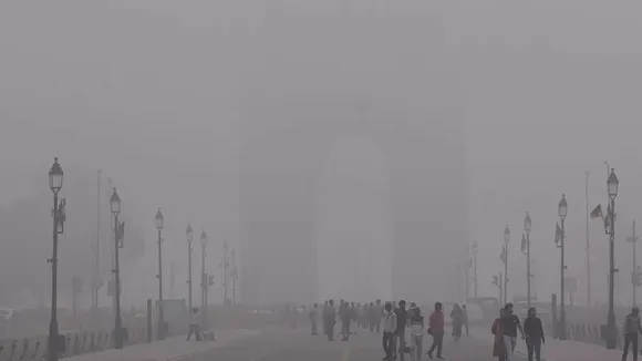 Foggy morning in Delhi, minimum temperature at 7.3 degrees C
