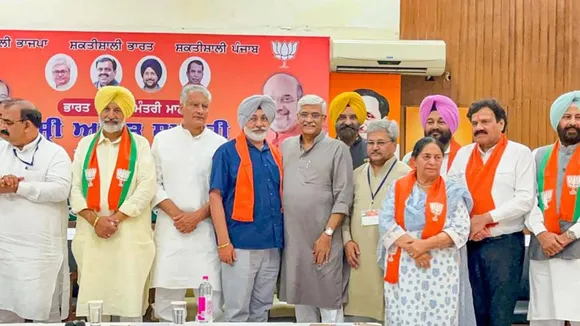 BJP faces trouble in Punjab as new entrants and 'original' leaders fight for turf