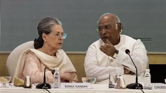 I am 100% with caste census, it's our highest priority: Sonia Gandhi at CWC meet