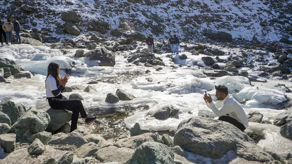 Light snowfall in higher reaches of Himachal Pradesh