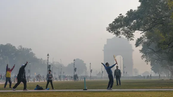 Delhi records 8.2 deg C minimum temperature