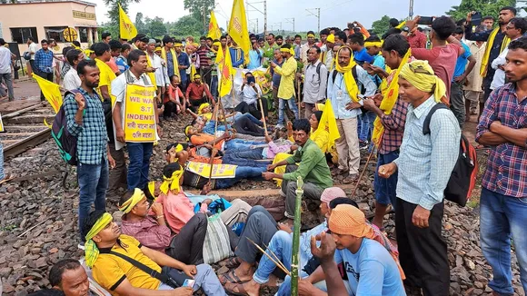 Jharkhand: Nine trains cancelled, eight diverted due to Kurmi stir