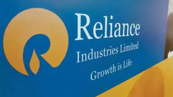 Reliance Industries shares jump nearly 4 %; m-cap climbs Rs 67,326 cr