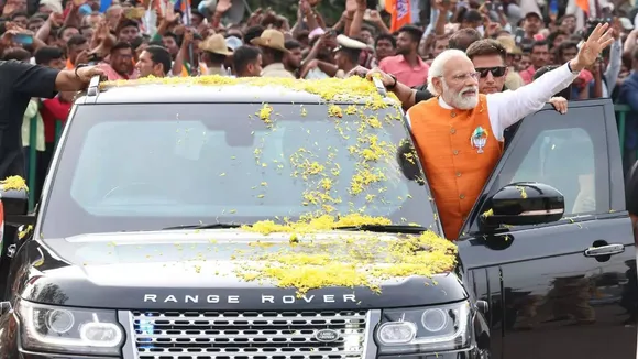 PM embarks on 8-km roadshow in Bengaluru