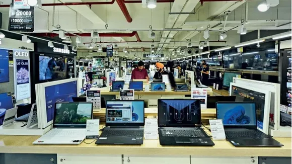 No restriction on laptop imports; we are only monitoring: Commerce Secretary