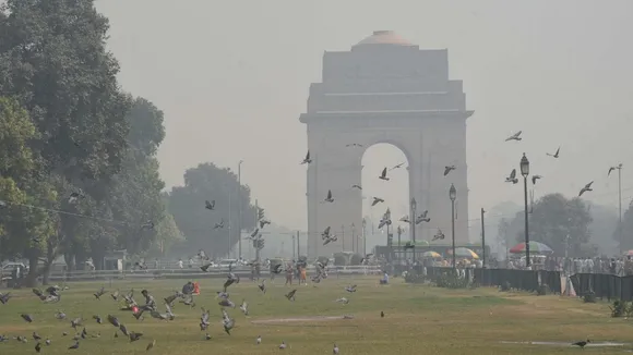Air quality in Delhi inches closer to 'severe' category