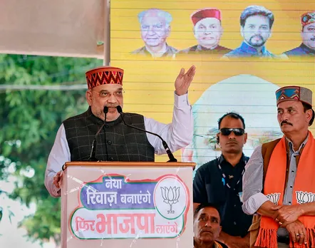 Himachal Elections: Amit Shah targets Congress with 'ma-beta party' barb