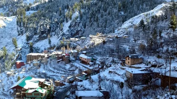 Severe cold wave conditions grip parts of Himachal, fresh snowfall in upper reaches
