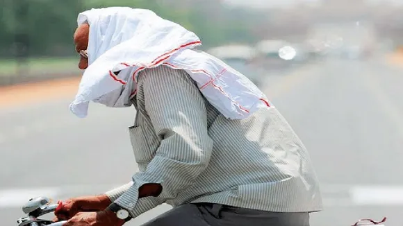 Maximum temp likely to settle at 37 degrees Celsius in Delhi