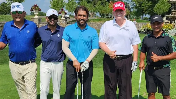 Dhoni spotted playing golf with former US President Trump