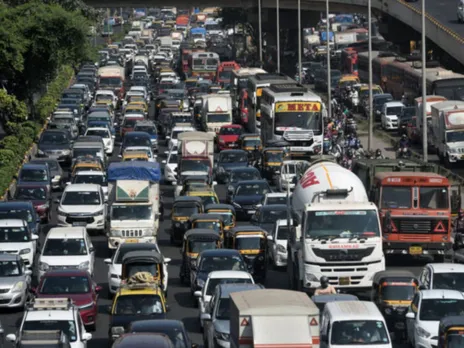 Heavy traffic snarls in parts of Delhi as AAP protests against CBI summons to Kejriwal
