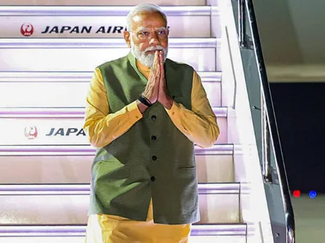 PM Modi interacts with Japanese personalities instrumental in promoting Indian culture in Japan