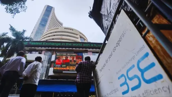 Stock market quote flat in volatile trade; Sensex at 66,098