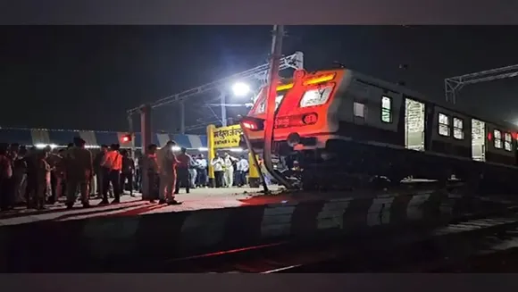 Train climbs onto platform at Mathura station in UP, 1 injured