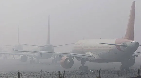 Dense fog disrupts flight operations in Srinagar