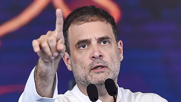 'Suit-boot' govt's only target is to fill coffers of 'friends': Rahul Gandhi on 'falling incomes'
