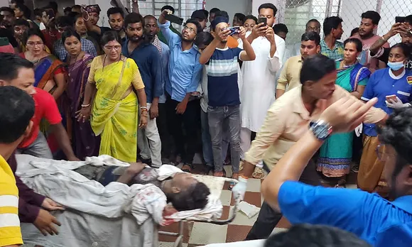 Odisha train accident: Balasore district hospital a 'war-zone' with rooms bursting with patients