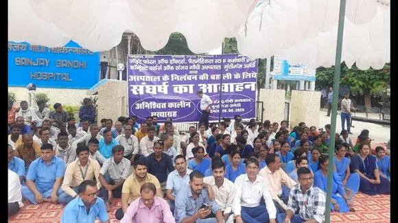 Hospital staff, Cong leader protest suspension of licence of Sanjay Gandhi Hospital in Amethi