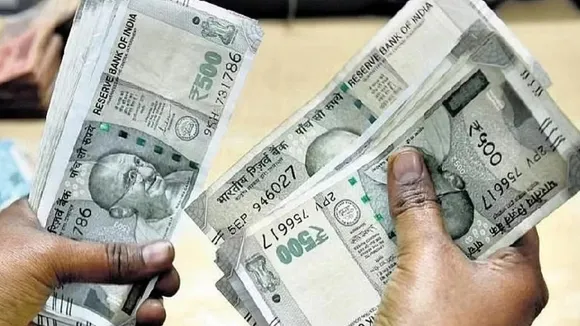 Rupee fell 4 paise to 83.36 against US dollar in early trade