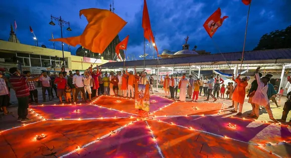 Surge in demand for saffron flags bearing images of Lord Ram and Ayodhya temple