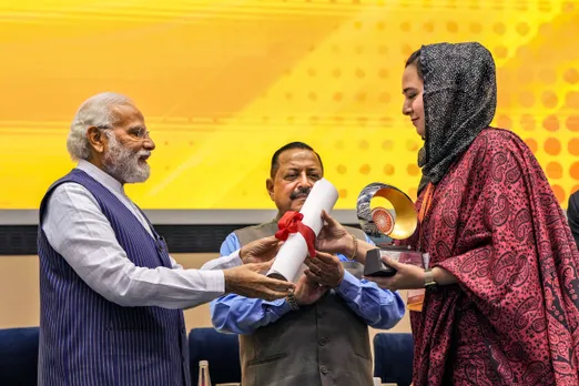 J-K's Mission Youth, Baramulla district receive awards from PM on Civil Services Day