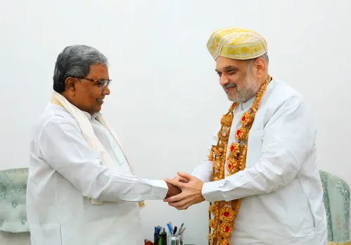 Karnataka CM Siddaramaiah discusses rice supply issue with Amit Shah