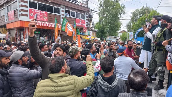 BJP's Arshad Bhat urges Pulwama voters to vote against dynastic parties