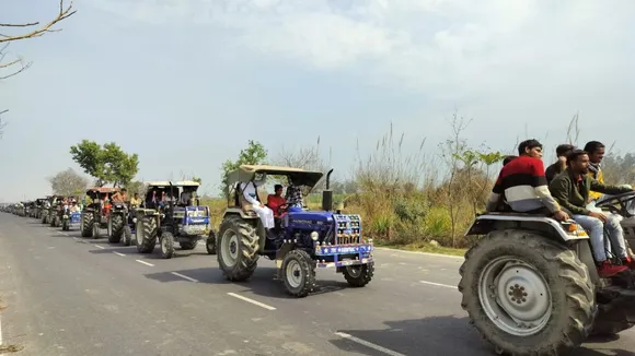 Traffic hit at Delhi-UP borders in view of farmers' proposed tractor march