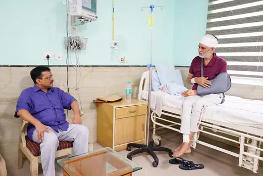 CM Arvind Kejriwal meets Satyendar Jain in hospital