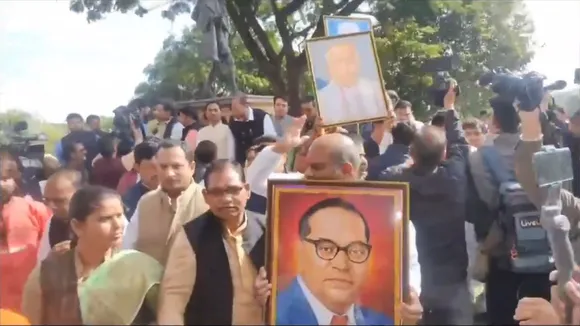MP Congress MLAs stage protest, demand Nehru's portrait to be put up in assembly