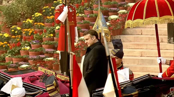 R-Day parade: President Droupadi Murmu, her French counterpart arrive in traditional buggy