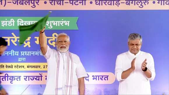 PM Modi flags off 5 Vande Bharat trains in Bhopal