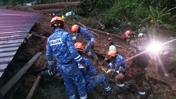 Malaysia campground landslide leaves 9 dead, 25 missing